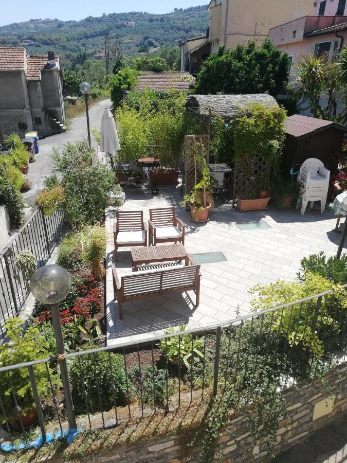 Appartement Monolocale Con Giardino E Parcheggio Privato Citra Zero Zero Ottanta Trentuno Lt 0281 à Imperia Extérieur photo
